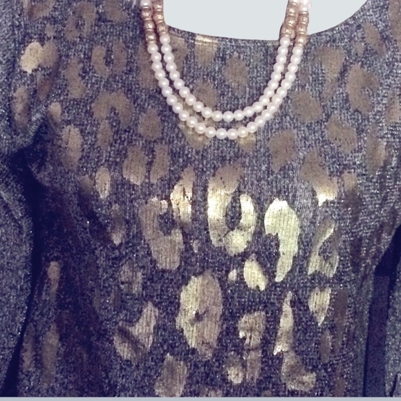 Xhilaration Tops - Gray /gold blouse.